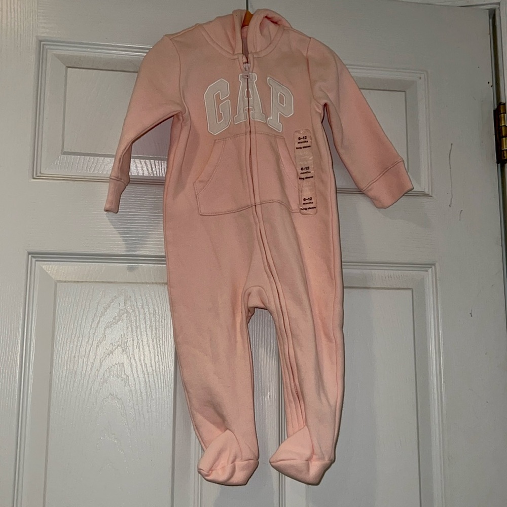 BABY GAP: pink all body sweater with zipper